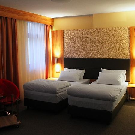 Hotel Przy Baszcie Legnica Camera foto