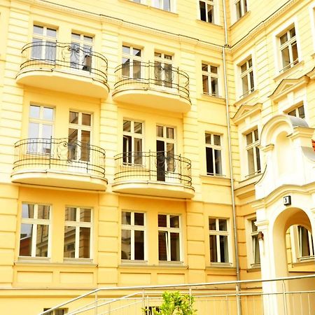 Hotel Przy Baszcie Legnica Esterno foto