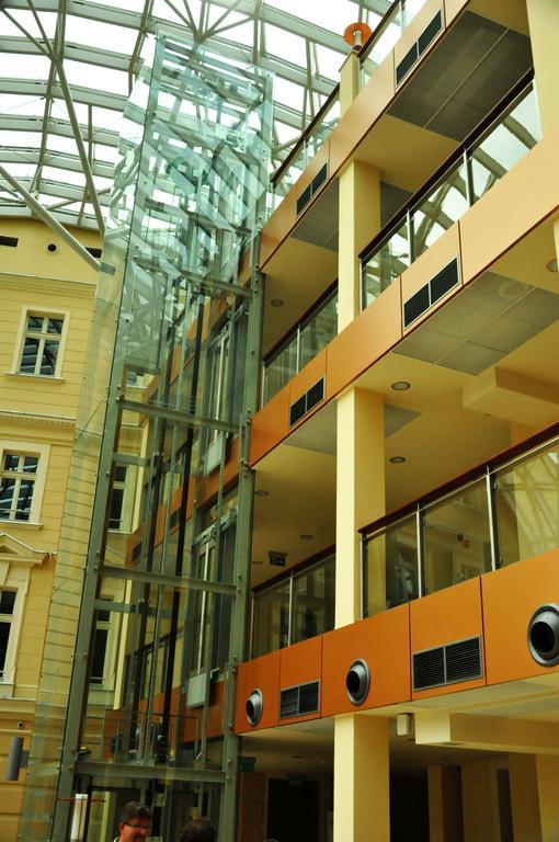 Hotel Przy Baszcie Legnica Esterno foto