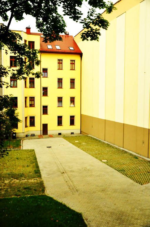Hotel Przy Baszcie Legnica Esterno foto