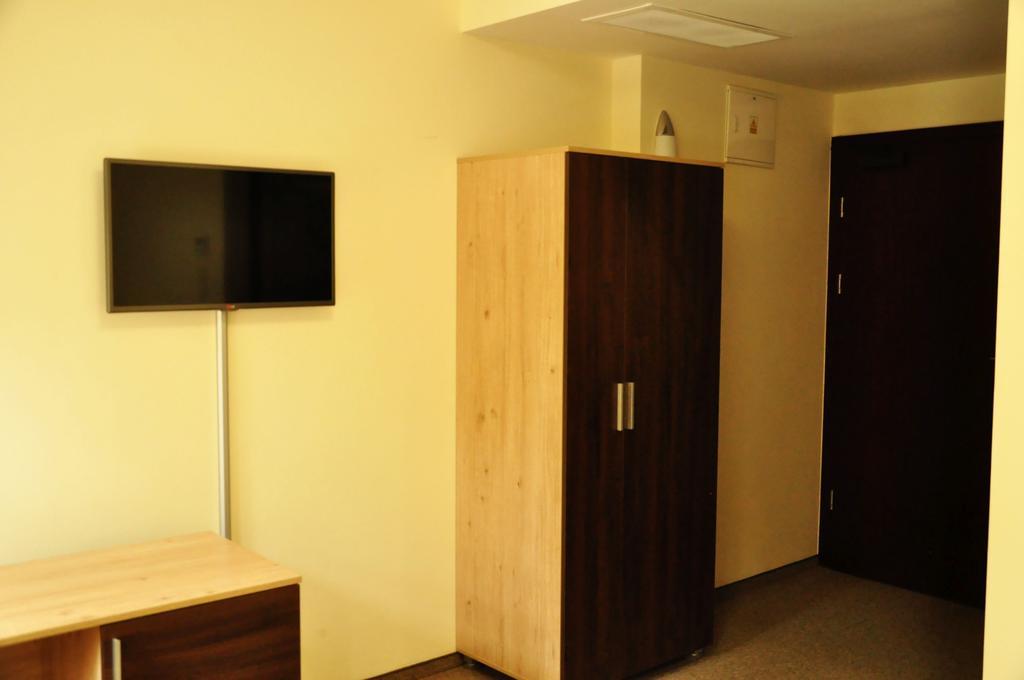 Hotel Przy Baszcie Legnica Esterno foto
