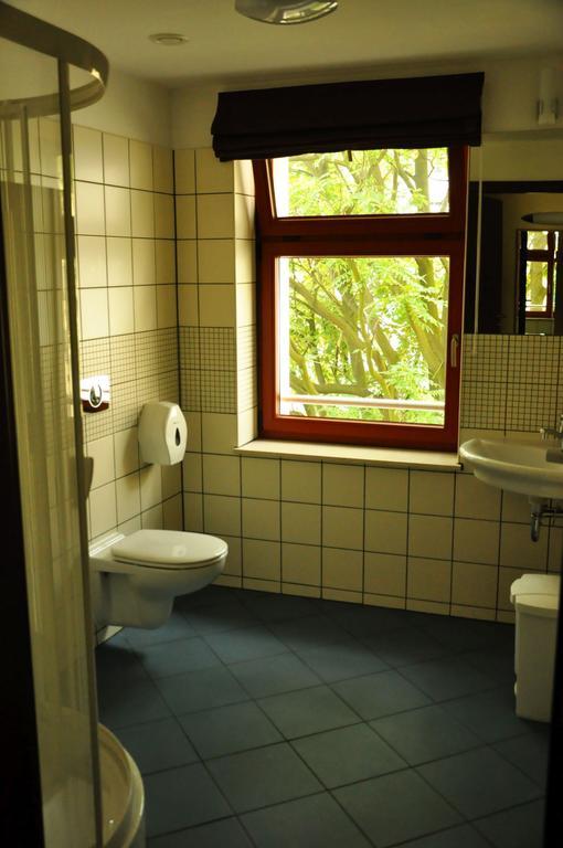 Hotel Przy Baszcie Legnica Esterno foto