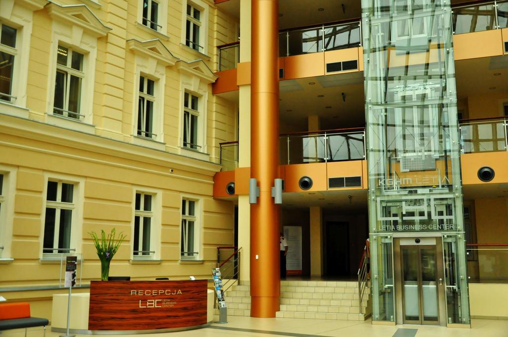 Hotel Przy Baszcie Legnica Esterno foto